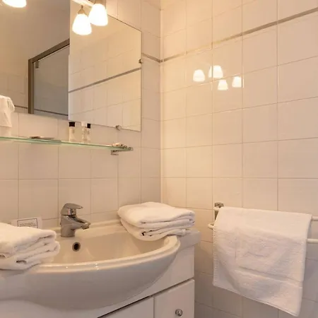 Le Botte Saint-Clément-des-Baleines