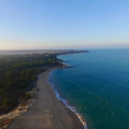 Le Botte Saint-Clément-des-Baleines