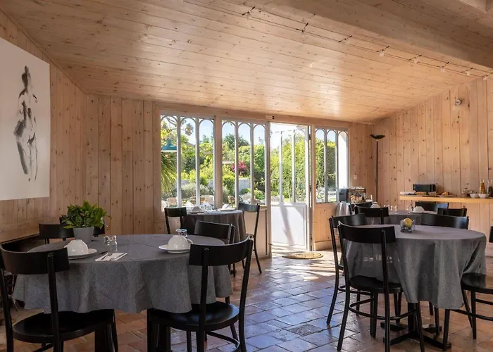 Hotel Le Chat Botte 3*