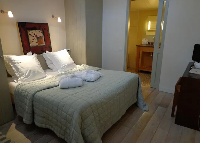 Le Chat Botte Hotel Saint-Clement-des-Baleines